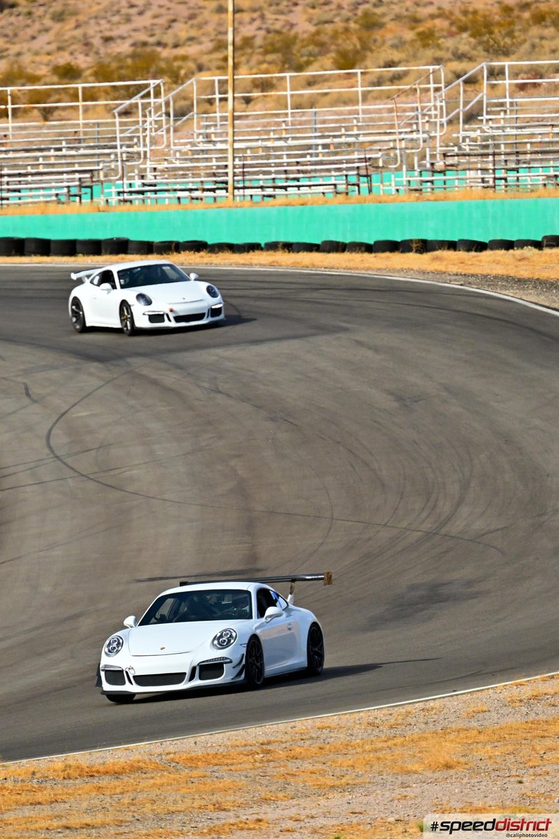 Porsche 911 GT3 white