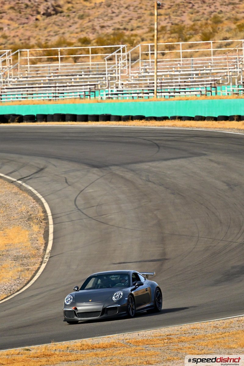 Porsche 911 GT3 RS gray