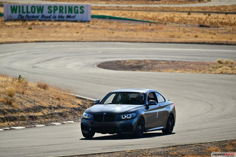 BMW M240i