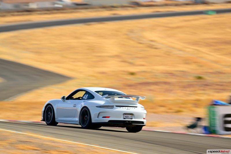 Porsche 911 GT3 white