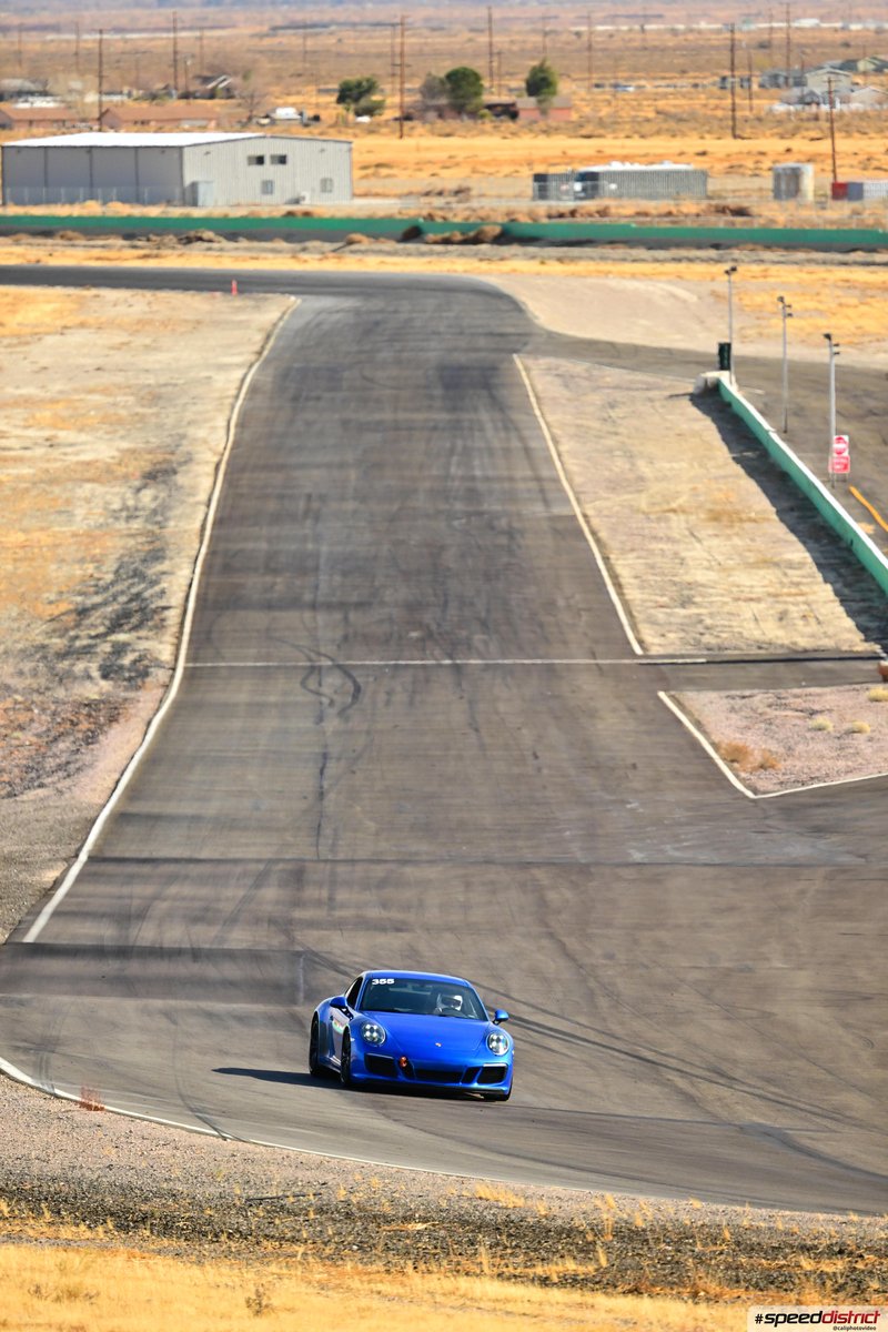 Porsche 911 GTS