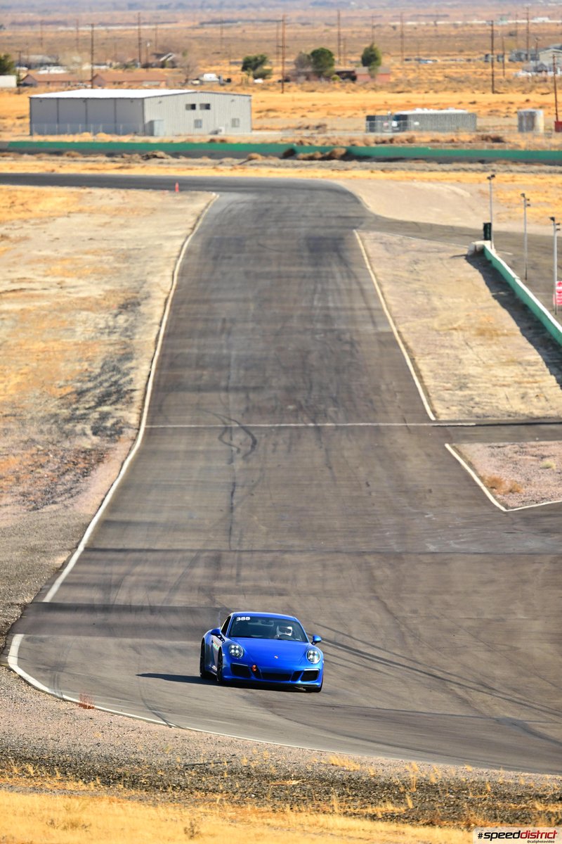 Porsche 911 GTS