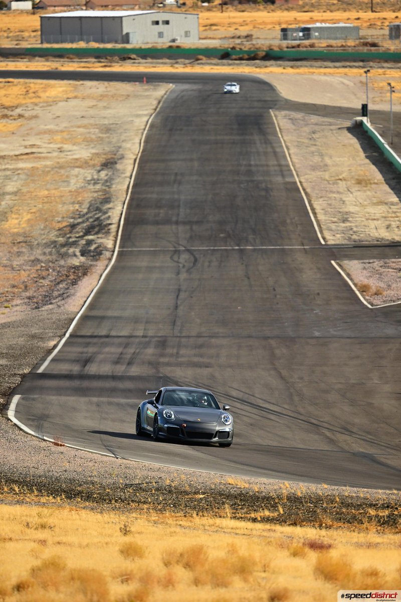 Porsche 911 GT3 gray