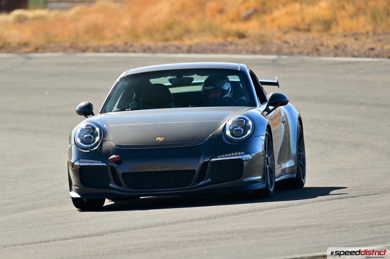 Porsche 911 GT3 white