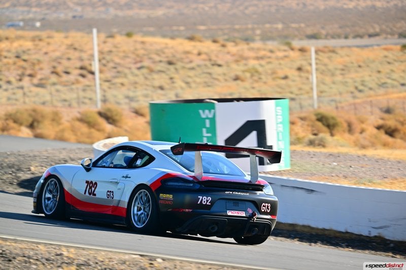 Porsche Cayman GT4