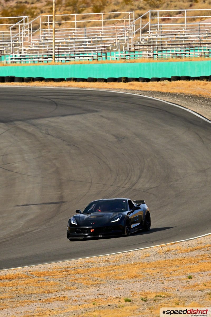 Chevrolet Corvette Z06 black