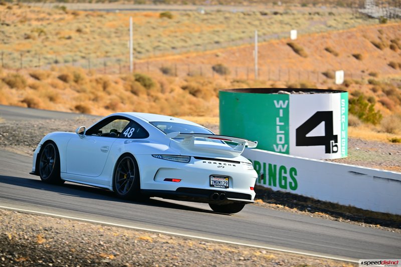Porsche 911 GT3 white