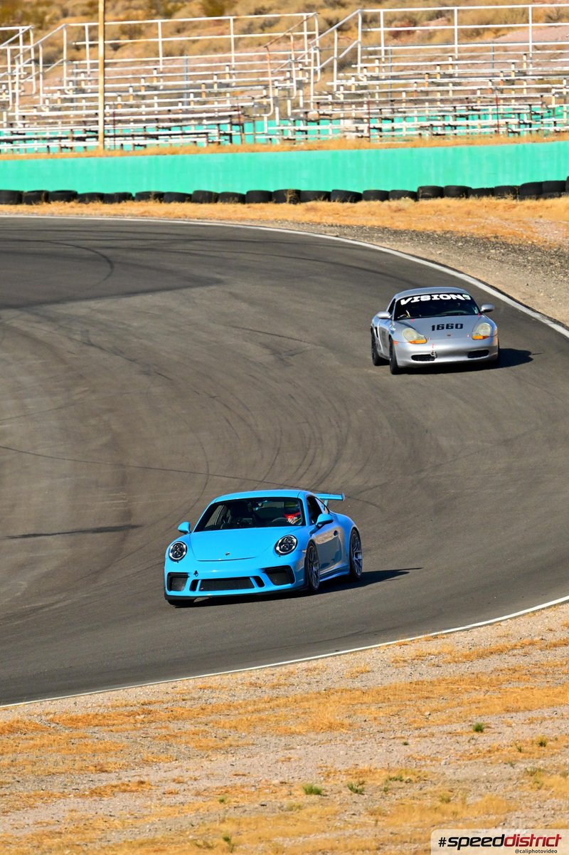 Porsche 911 GT3 blue