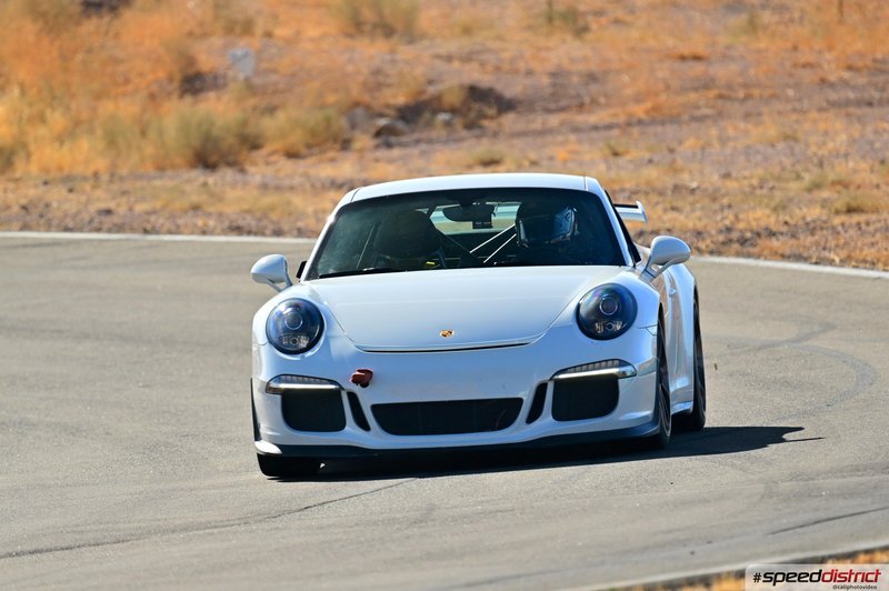 Porsche 911 GT3 white