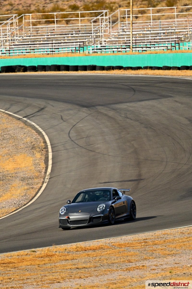Porsche 911 GT3 RS gray
