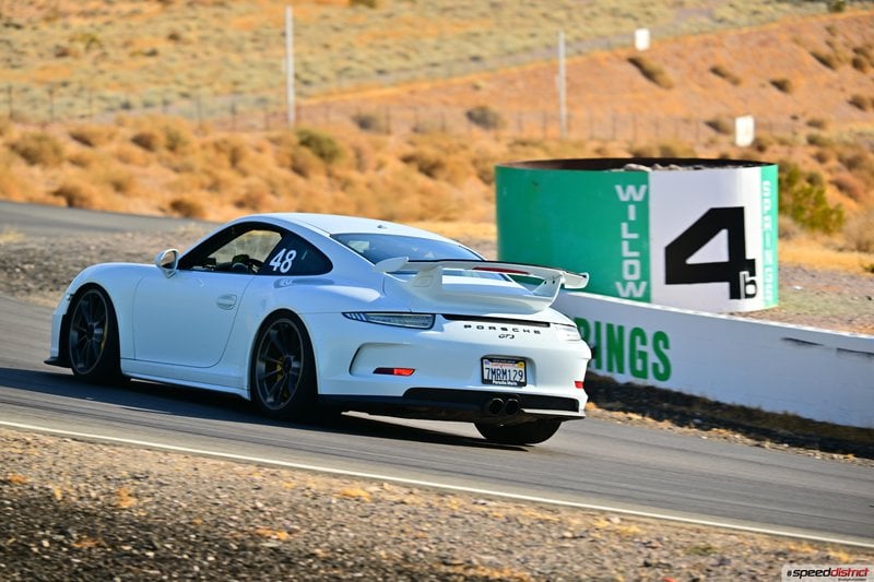 Porsche 911 GT3 white