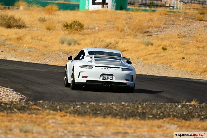 Porsche 911 GT3 white
