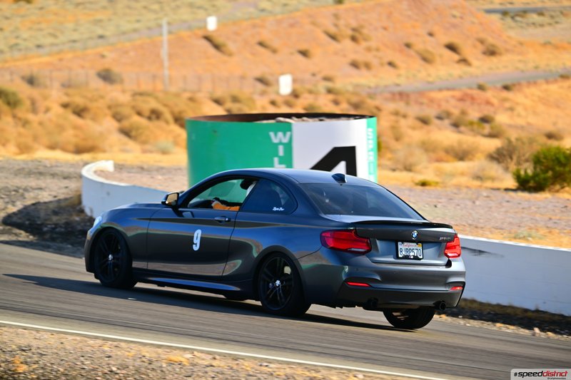 BMW M240i