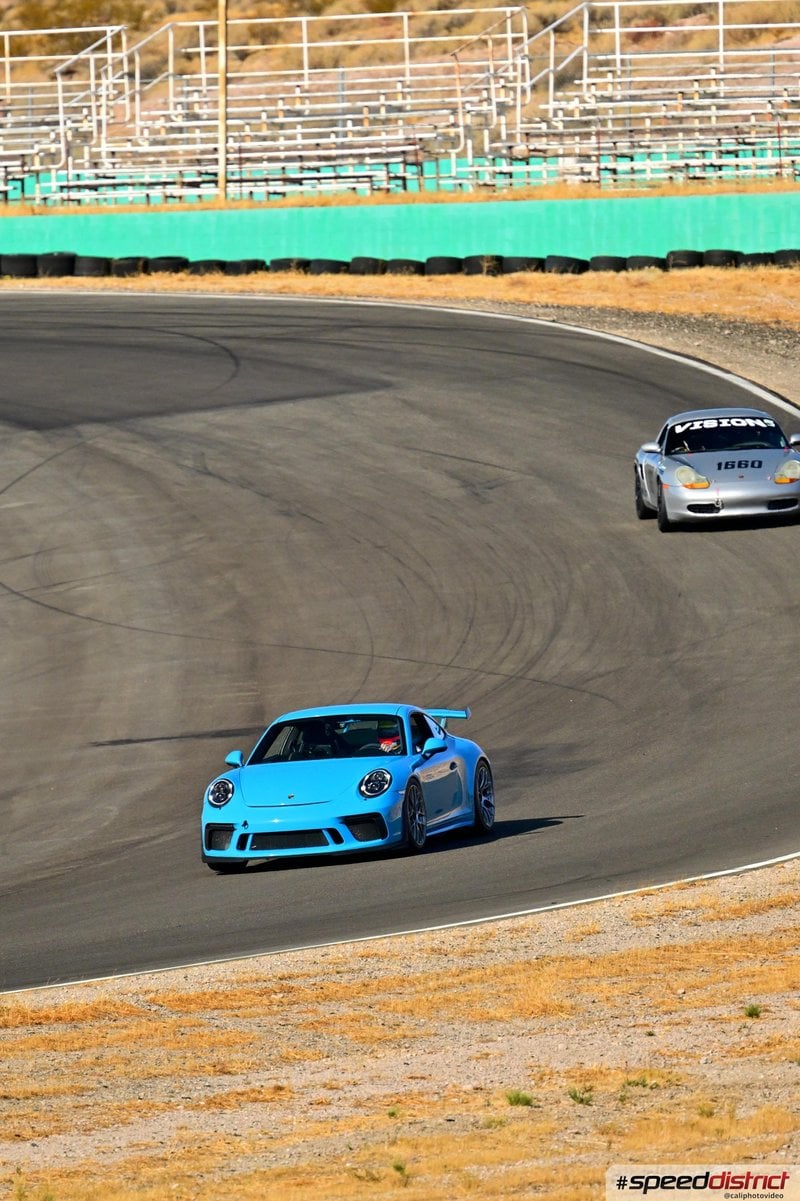 Porsche 911 GT3 RS blue