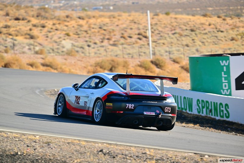 Porsche Cayman GT4