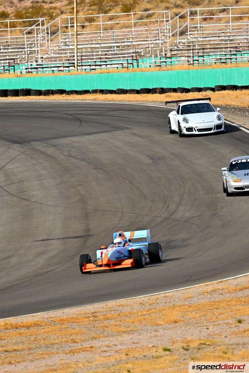 Porsche 911 GT3 white