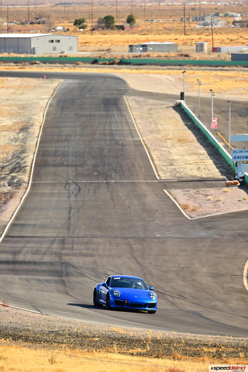 Porsche 911 GTS