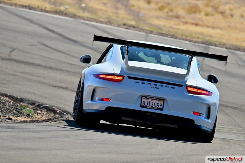 Porsche 911 GT3 white