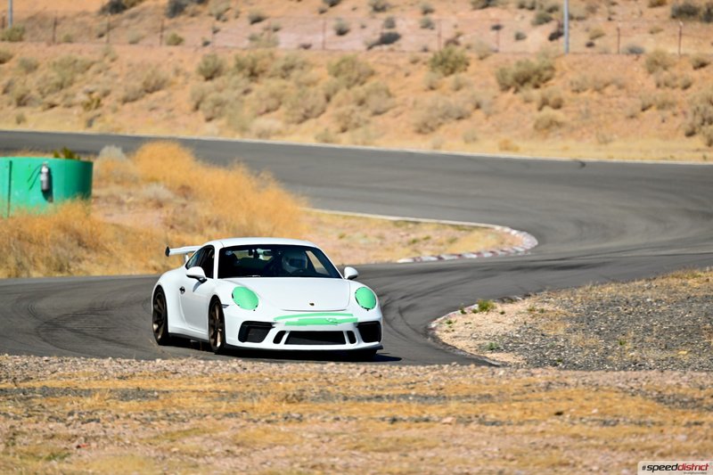 Porsche 911 GT3 RS white