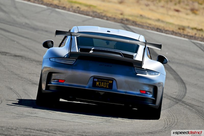 Porsche 911 GT3 RS white