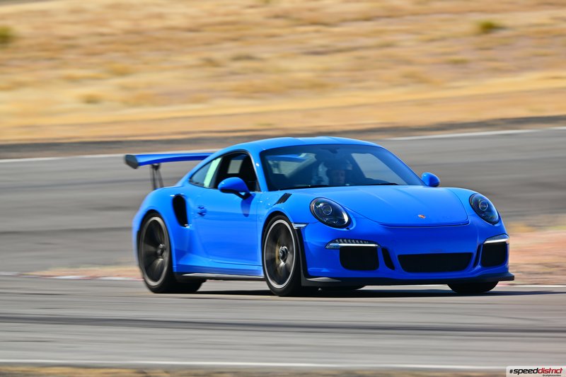 Porsche 911 GT3 RS blue