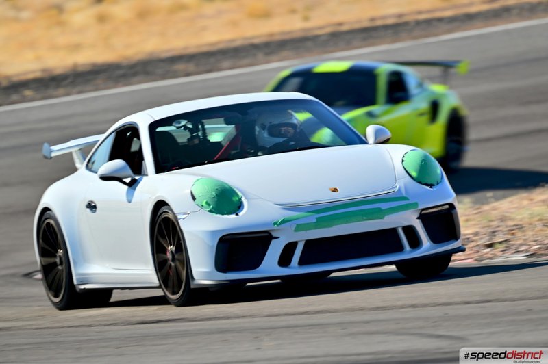 Porsche 911 GT3 RS white