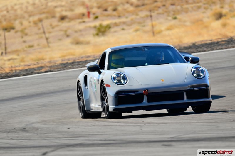 Porsche 911 GT3 white