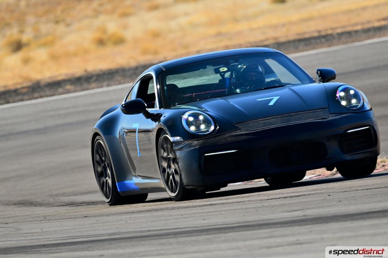 Porsche 911 GT3 blue