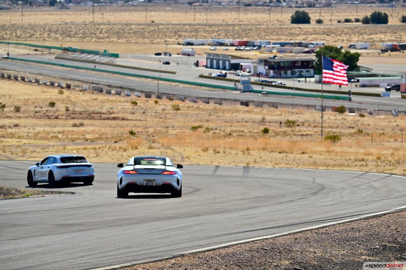 Porsche 911 GT3 white