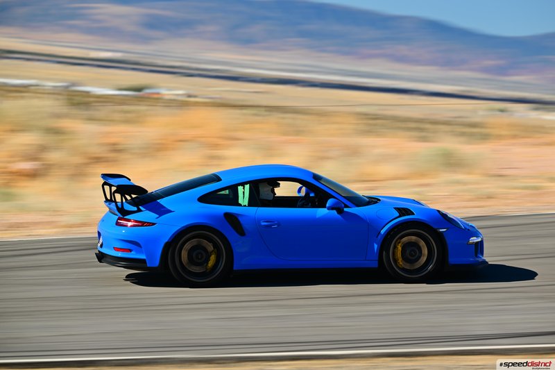 Porsche 911 GT3 RS blue