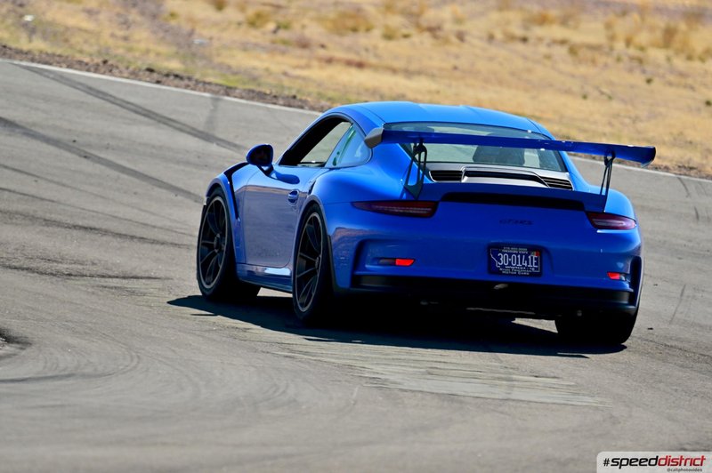Porsche 911 GT3 RS blue