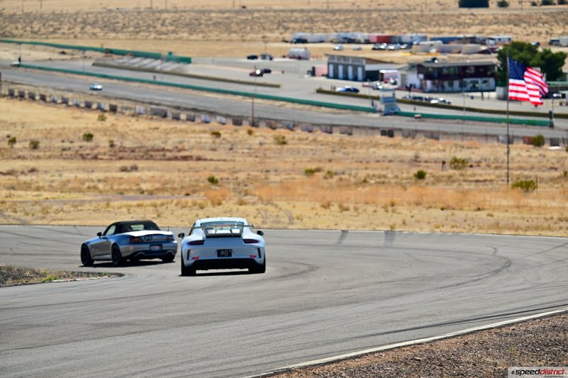 Porsche 911 GT3 white