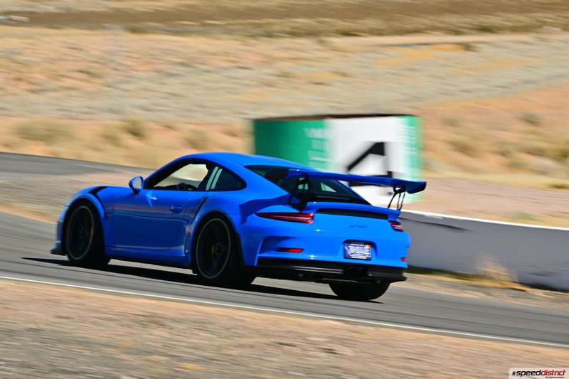 Porsche 911 GT3 RS blue