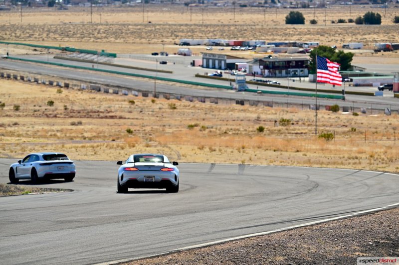 Porsche 911 GT3 white