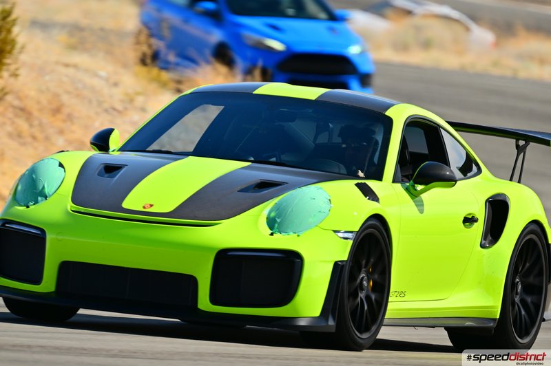 Porsche 911 GT3 RS green