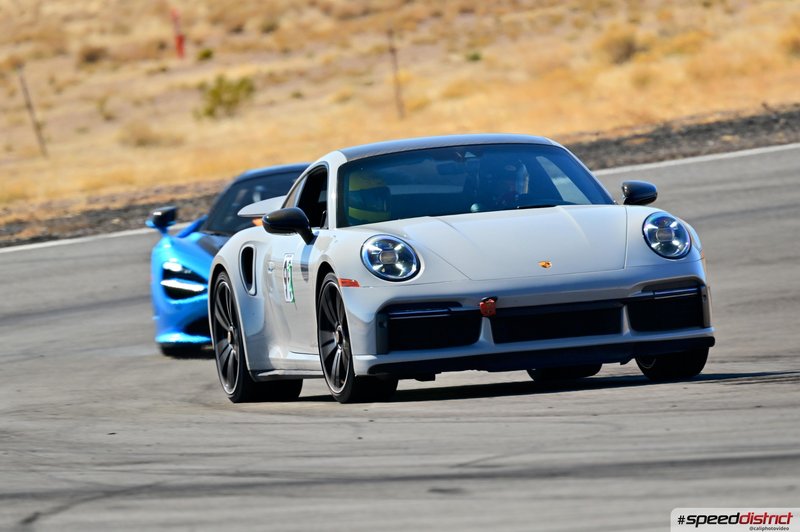 Porsche 911 GT3 white
