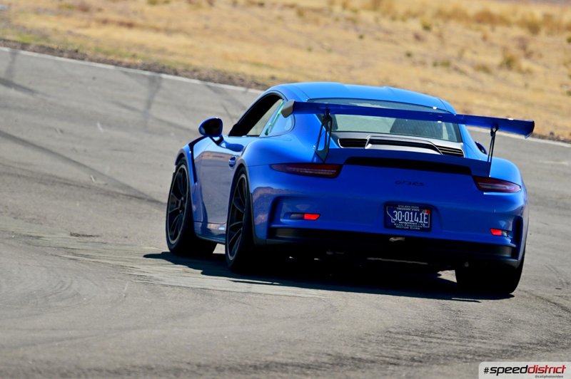 Porsche 911 GT3 RS blue