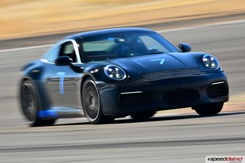 Porsche 911 GT3 blue