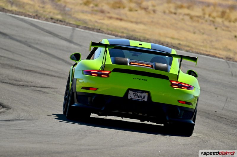 Porsche 911 GT3 RS green
