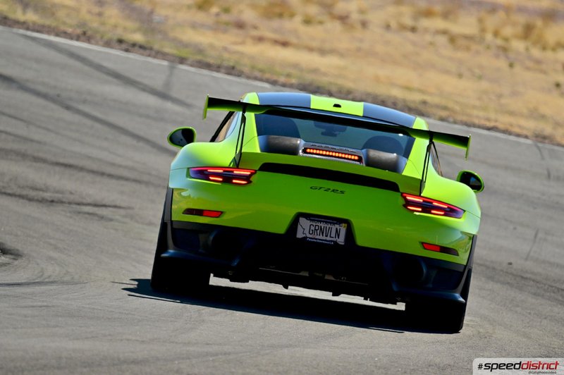 Porsche 911 GT3 RS green