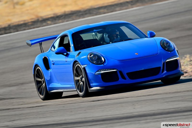 Porsche 911 GT3 RS blue