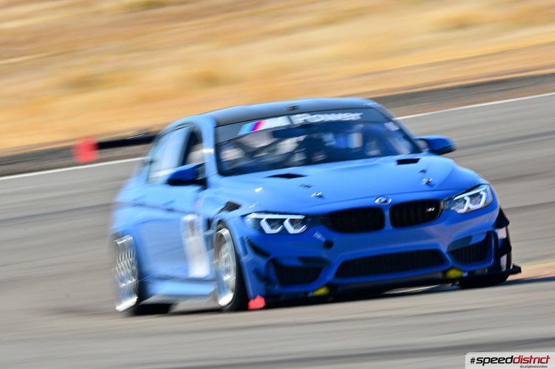 BMW M4 GT4 blue