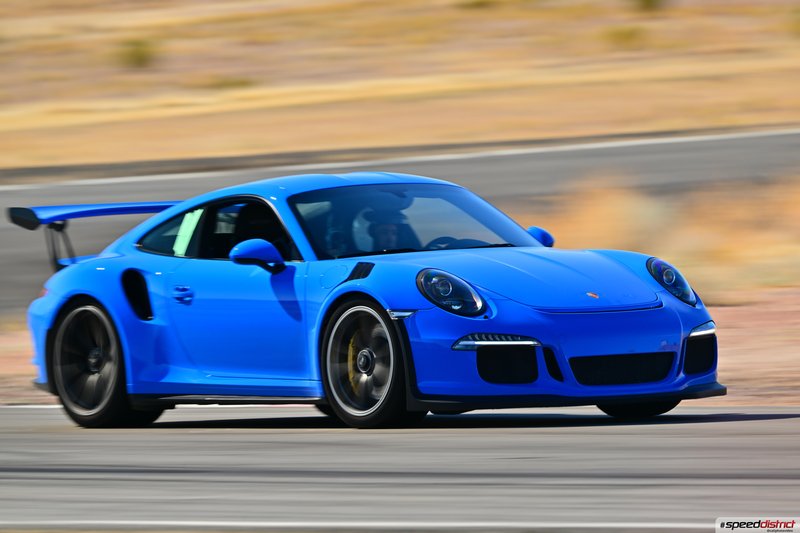 Porsche 911 GT3 RS blue