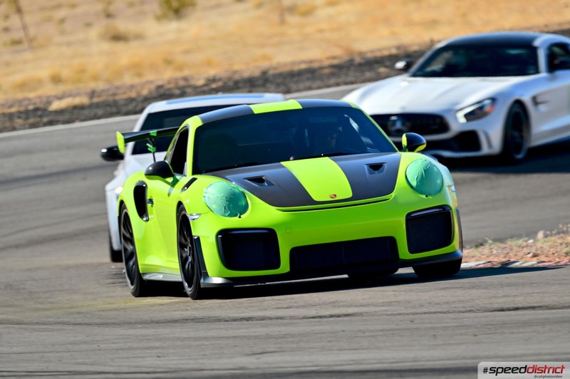 Porsche 911 GT3 RS green