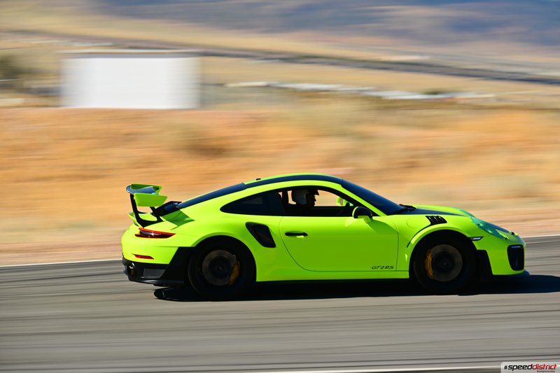 Porsche 911 GT2 RS