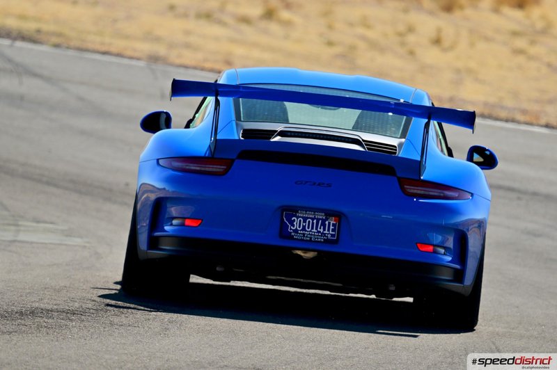 Porsche 911 GT3 RS blue