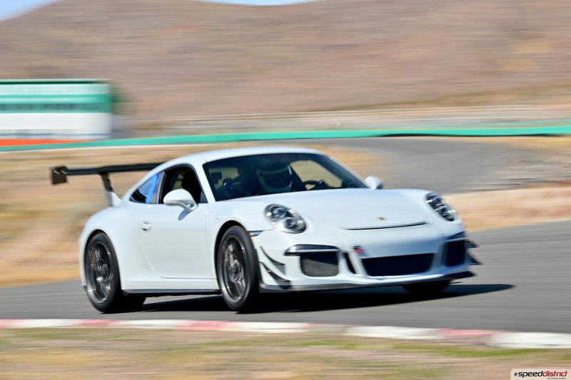 Porsche 911 GT3 RS white