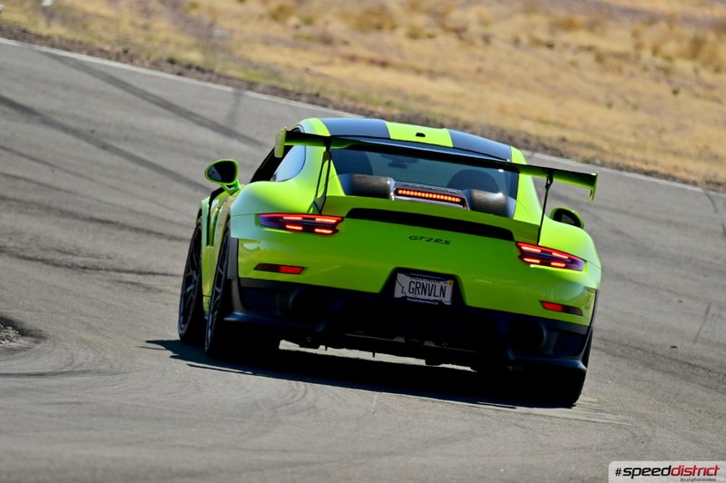 Porsche 911 GT3 RS green