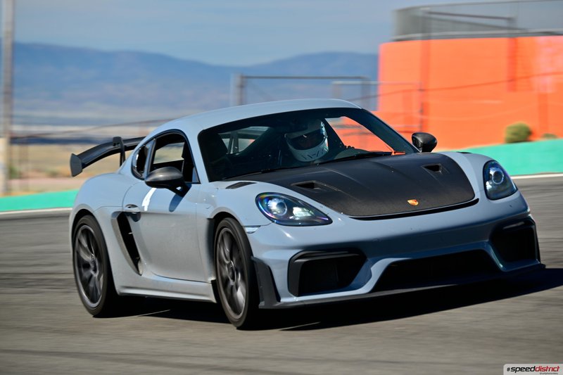 Porsche Cayman GT4
