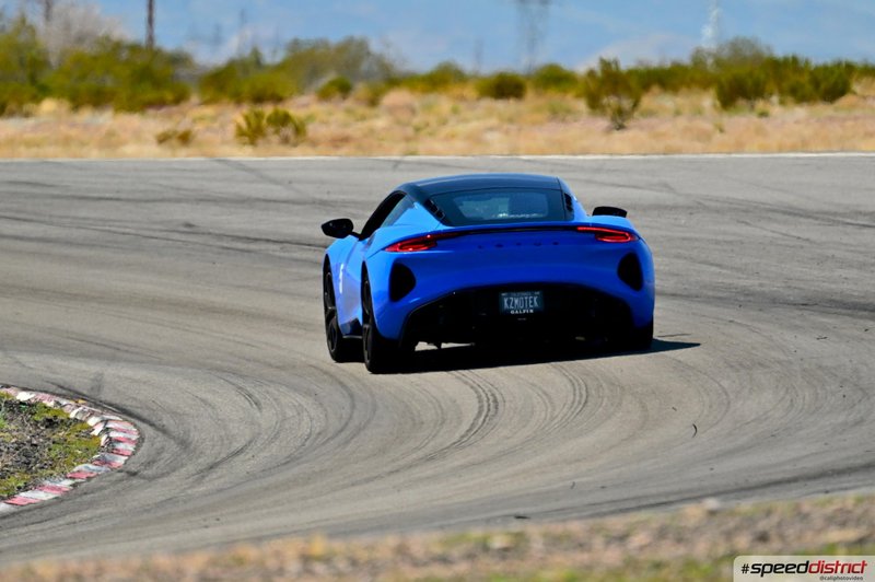 Aston Martin Vantage
